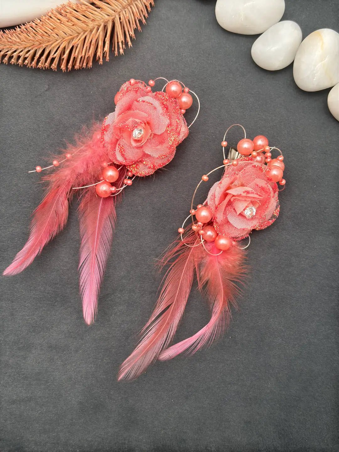 BloomFeather Clip